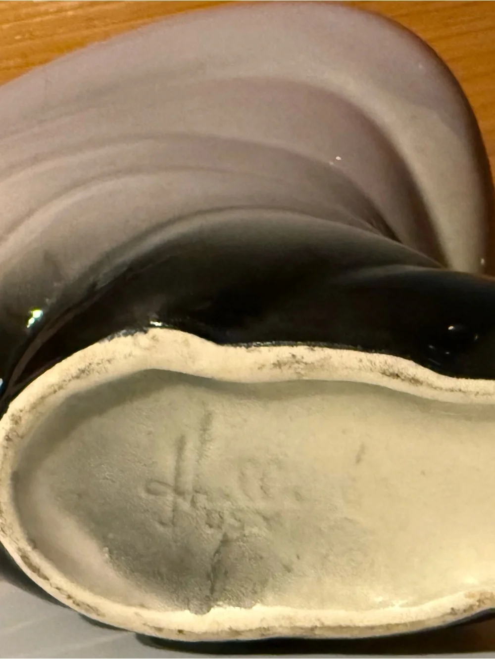 Hull pottery #64